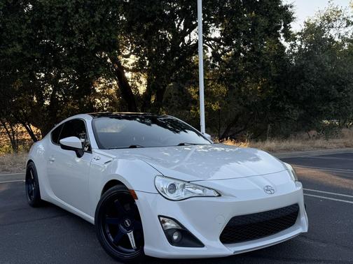 Whiteout 2013 Scion FR-S Base