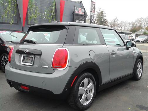 2017 MINI Hardtop Cooper