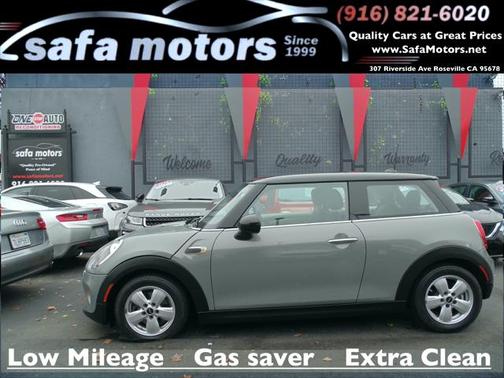 2017 MINI Hardtop Cooper