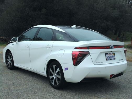 2019 Toyota Mirai Base
