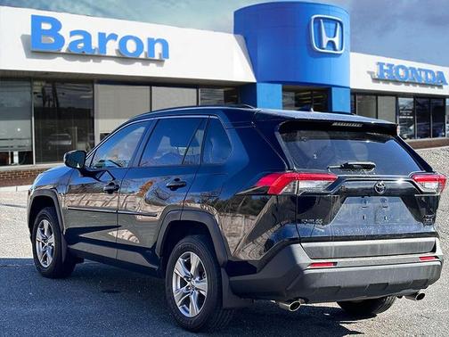 2022 Toyota RAV4 Hybrid XLE