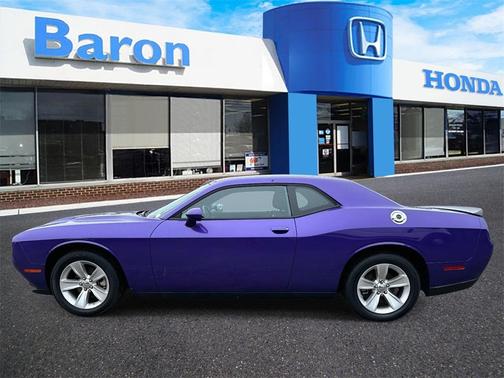 2023 Dodge Challenger SXT