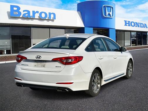 2016 Hyundai SONATA Sport