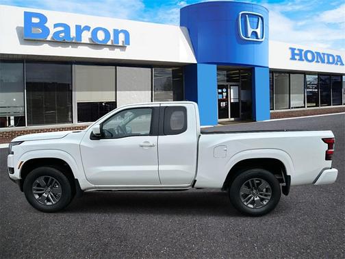 2025 Nissan Frontier SV