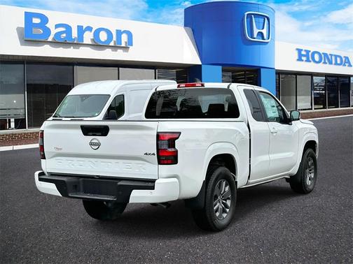 2025 Nissan Frontier SV