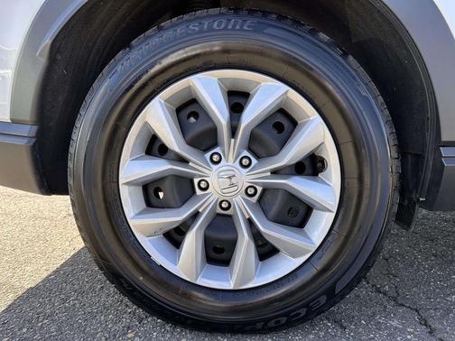 Platinum White Pearl 2025 Honda CR-V LX