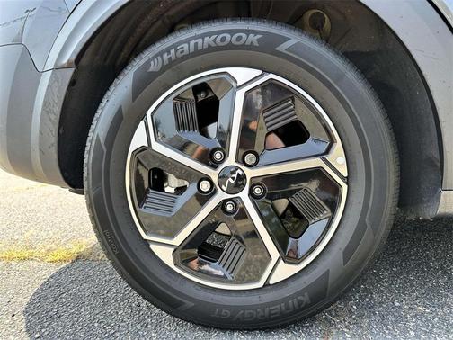 2023 Kia Niro EX