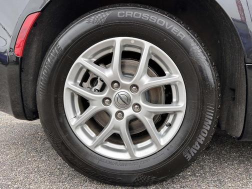 2023 Chrysler Pacifica Touring-L