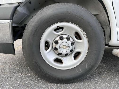 2022 Chevrolet Express 2500 Work Van