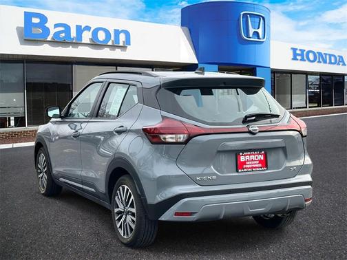 2024 Nissan Kicks SR