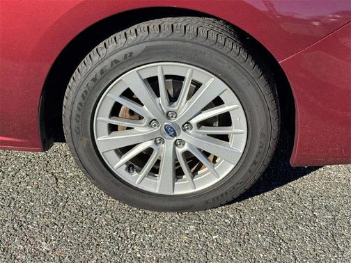 2018 Subaru Impreza 2.0i Premium