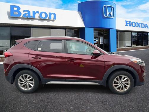 2017 Hyundai TUCSON SE