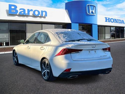 2018 Lexus IS 300 Base