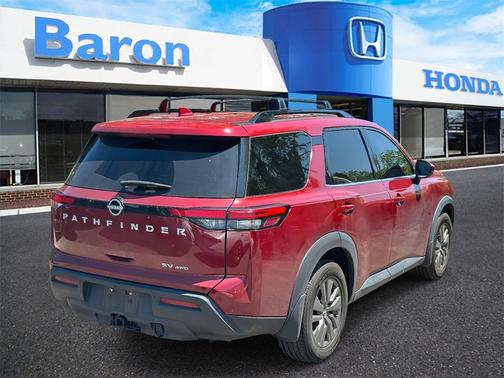 2022 Nissan Pathfinder SV
