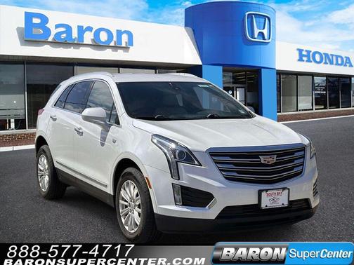 Crystal White Tri-Coat 2018 Cadillac XT5 Base