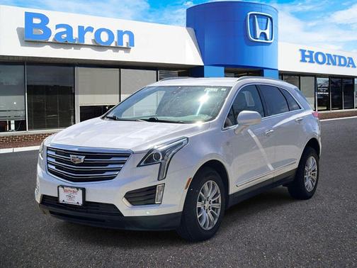 Crystal White Tri-Coat 2018 Cadillac XT5 Base