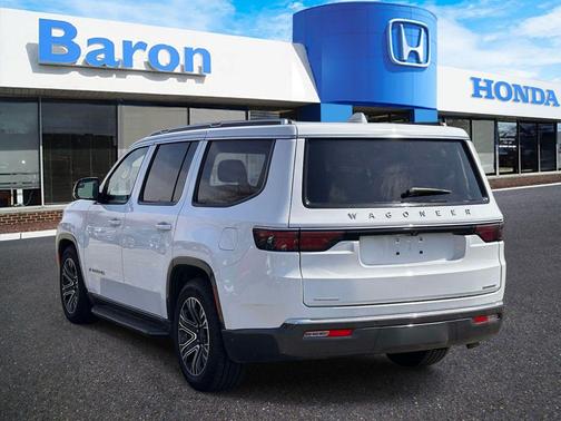 Bright White Clearcoat 2022 Jeep Wagoneer Series III