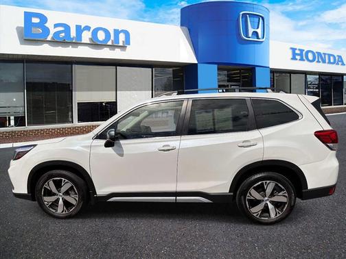 Crystal White Pearl 2021 Subaru Forester Touring