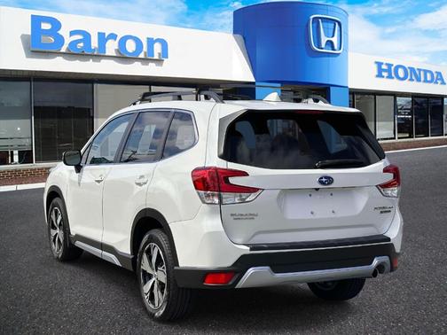 Crystal White Pearl 2021 Subaru Forester Touring