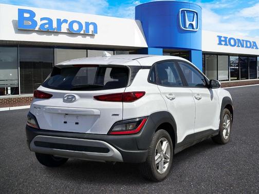 Lunar White 2023 Hyundai KONA SE