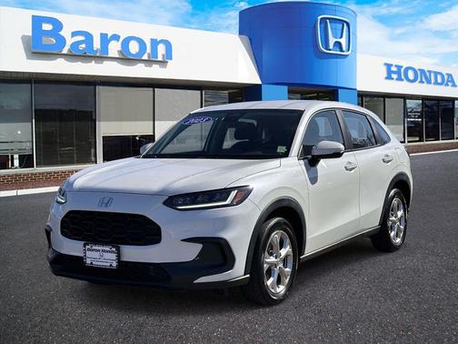 Platinum White Pearl 2023 Honda HR-V LX