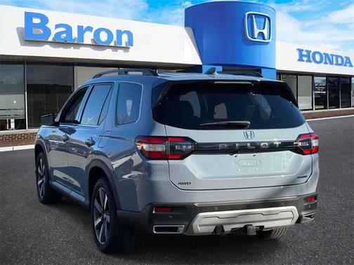 2024 Honda Pilot Touring