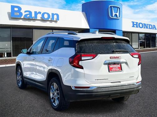 2022 GMC Terrain SLT