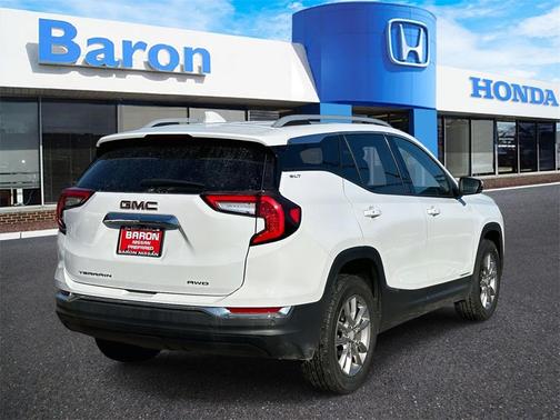 2022 GMC Terrain SLT