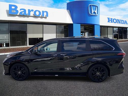 2023 Toyota Sienna XSE