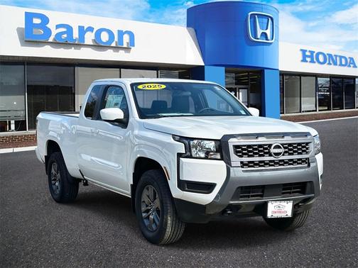 2025 Nissan Frontier SV