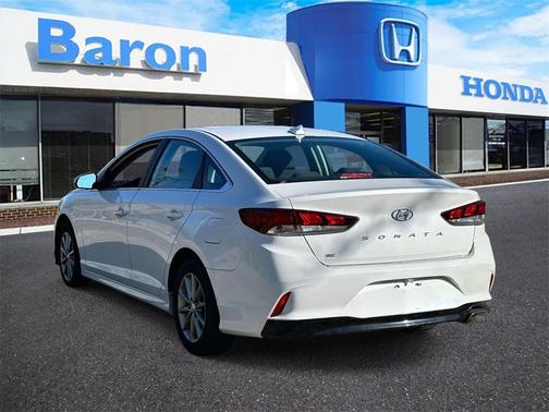 2018 Hyundai SONATA SE