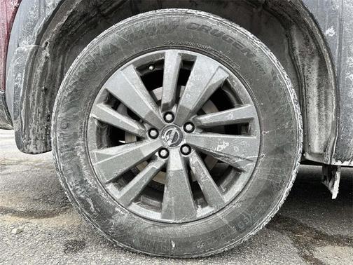 2024 Nissan Pathfinder SV