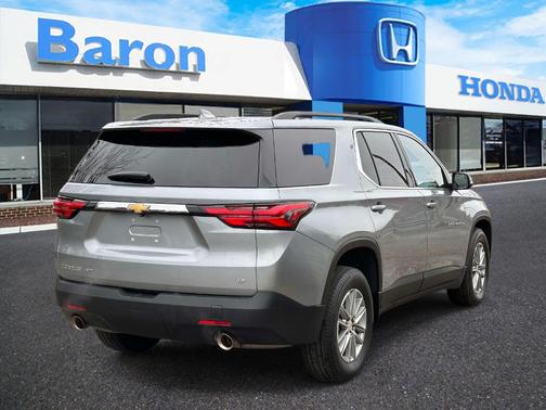 2023 Chevrolet Traverse LT Leather
