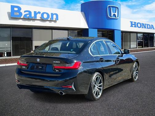 2019 BMW 330 i xDrive