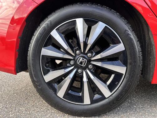 2023 Honda Civic EX-L