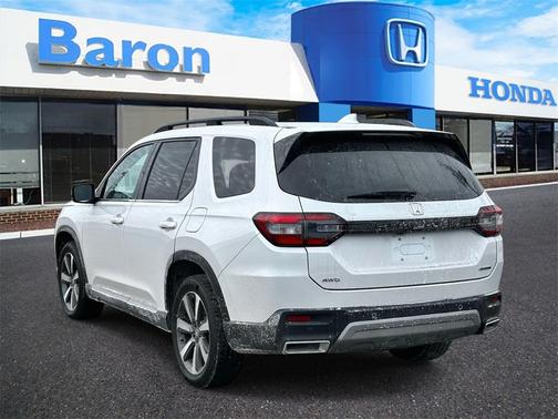 2023 Honda Pilot Touring