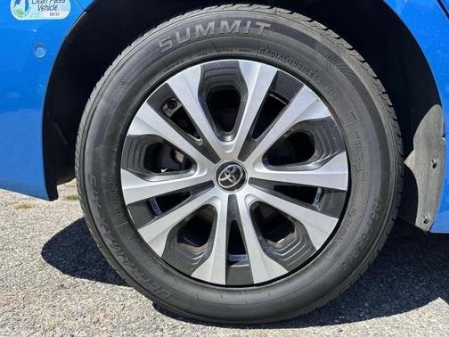 2019 Toyota Prius LE