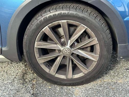 2017 Volkswagen Golf Alltrack TSI S