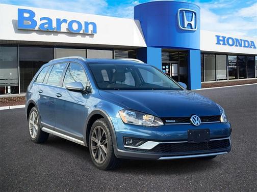 2017 Volkswagen Golf Alltrack TSI S
