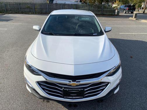 Summit White 2023 Chevrolet Malibu 1LS