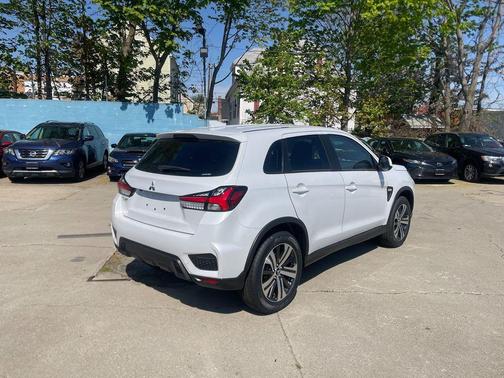 White Diamond 2026 Mitsubishi Outlander Sport 2.0 ES