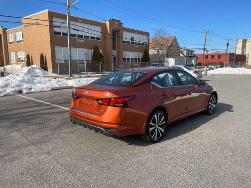 2022 Nissan Altima SR Intelligent AWD