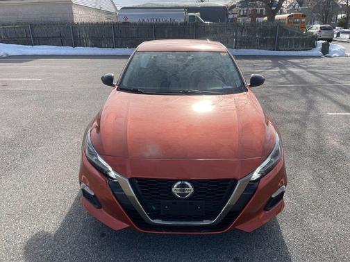 2022 Nissan Altima SR Intelligent AWD