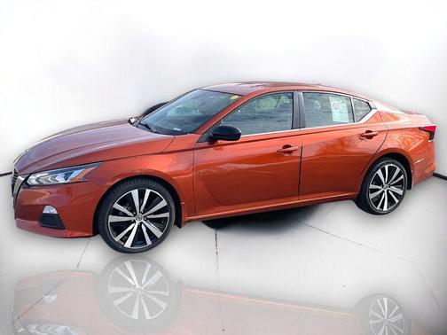 2022 Nissan Altima SR Intelligent AWD