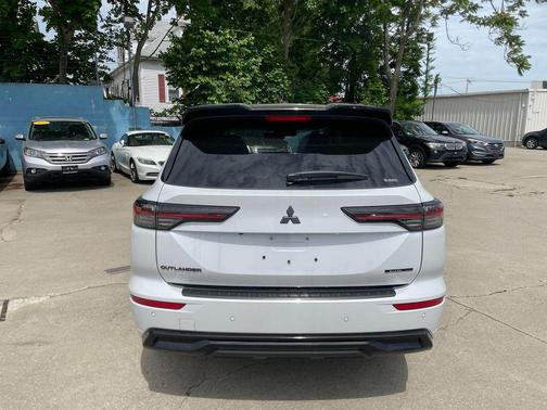 White 2026 Mitsubishi Outlander SEL S-AWC