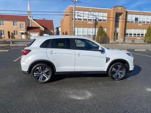 2025 Mitsubishi Outlander Sport 2.0 ES