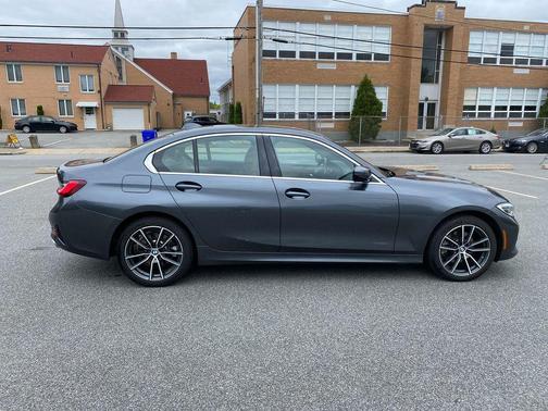 2022 BMW 330 xDrive