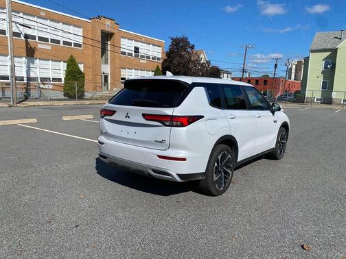 2023 Mitsubishi Outlander PHEV SE S-AWC