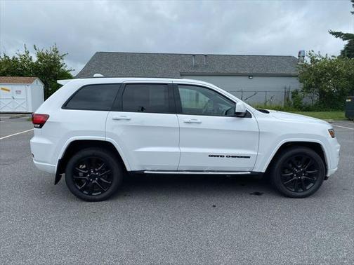 2017 Jeep Grand Cherokee Altitude