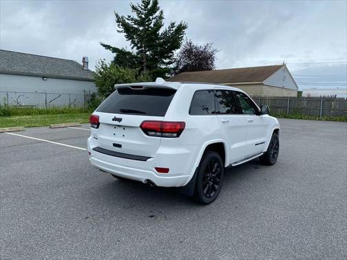 2017 Jeep Grand Cherokee Altitude